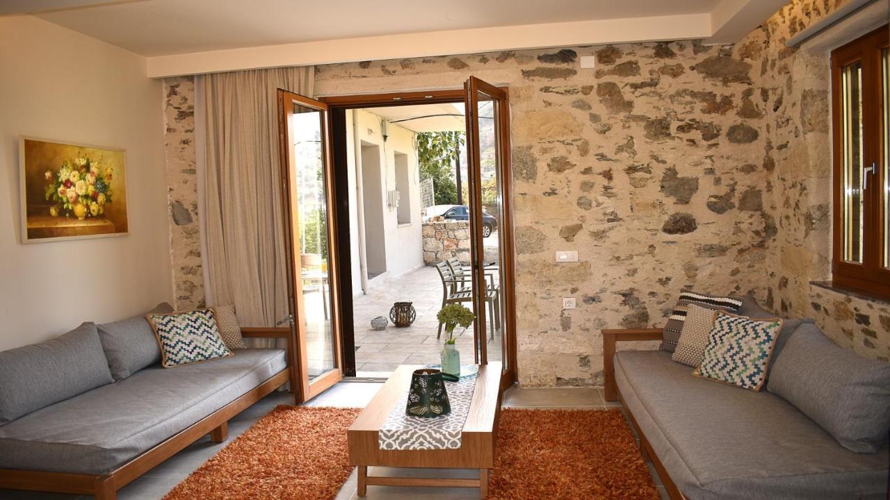 הוילה Meskla Platanus House מראה חיצוני תמונה