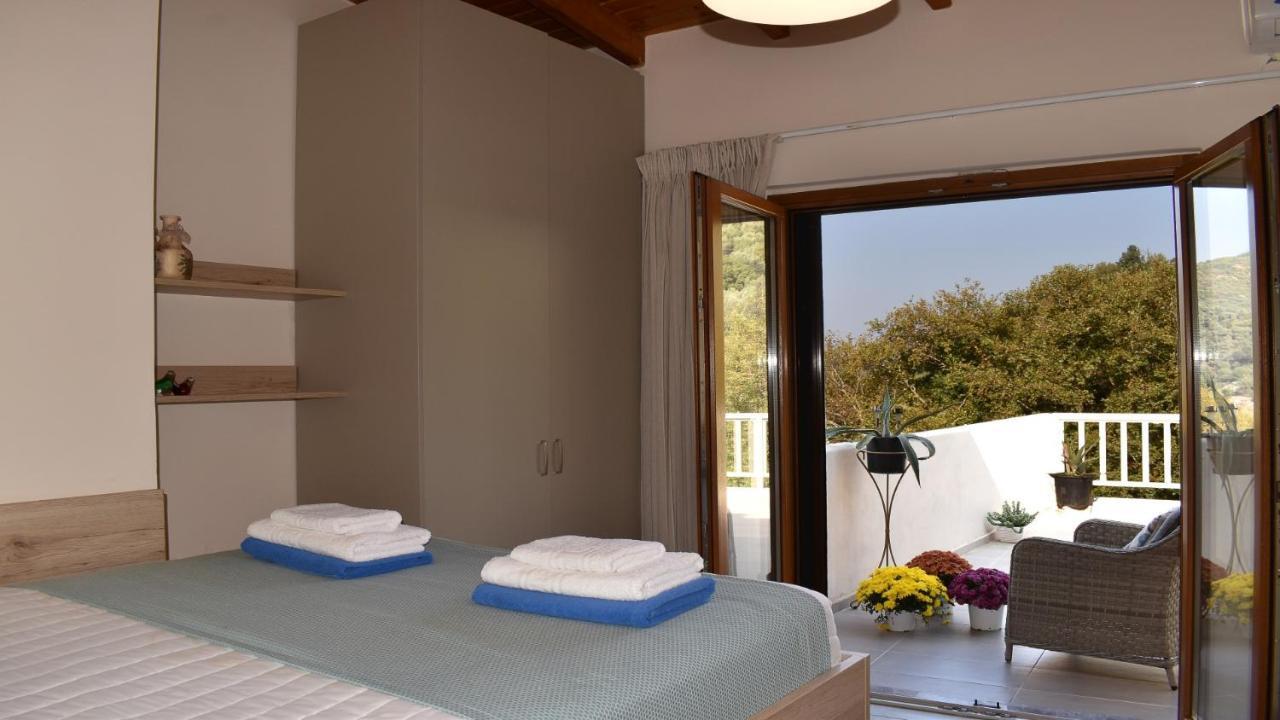 הוילה Meskla Platanus House מראה חיצוני תמונה