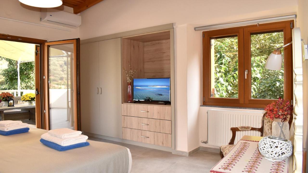 הוילה Meskla Platanus House מראה חיצוני תמונה