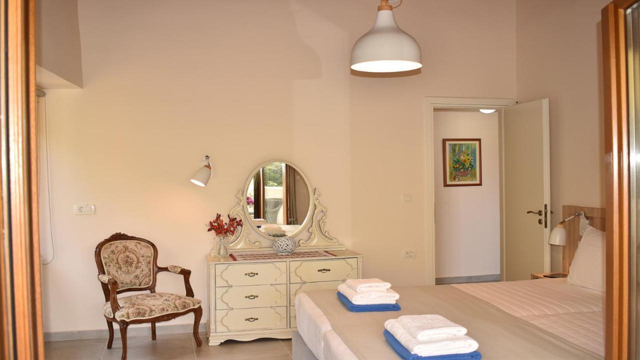 הוילה Meskla Platanus House מראה חיצוני תמונה